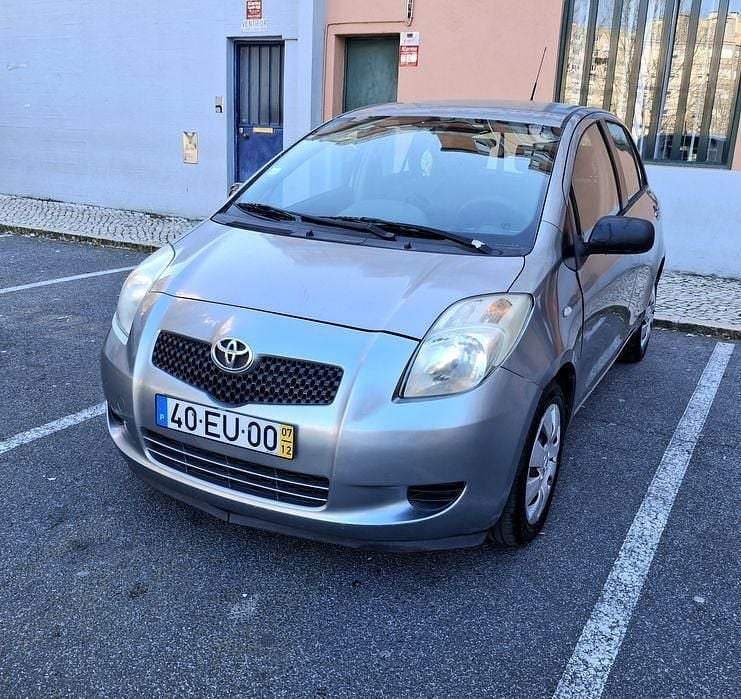 Usado Toyota Yaris 68 HP (50 kW) 2007 Citadino