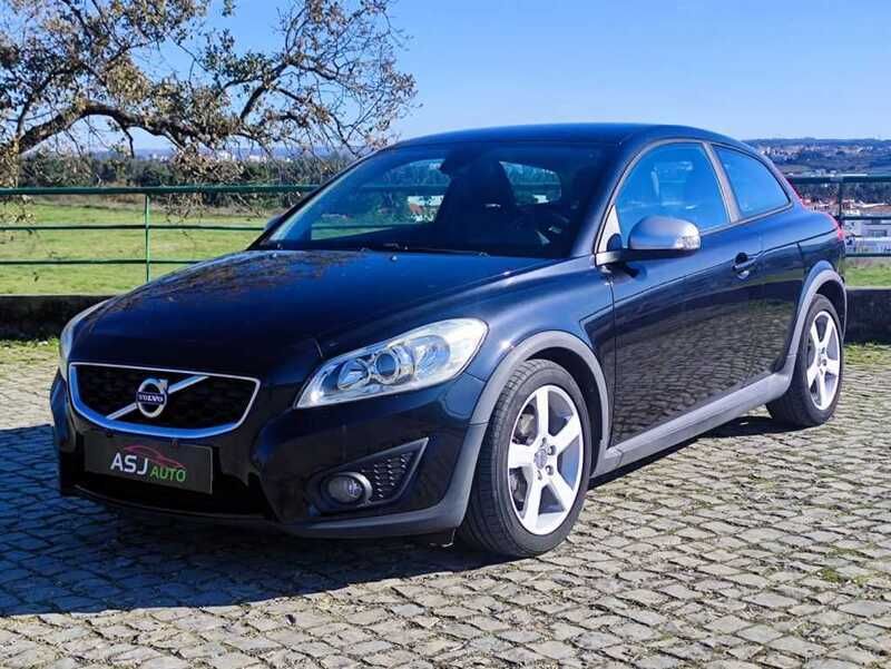 Usado Volvo C30 Kinetic 115 HP (84 kW) 2012 Preto Citadino