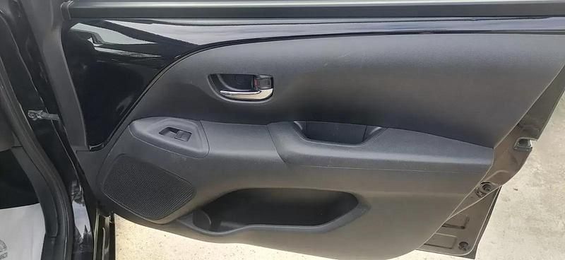 Usado Toyota Aygo 75 HP (55 kW) 2019 Preto Citadino