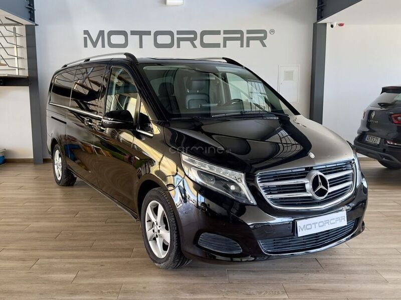 Preto Usado 2017 Mercedes V220 Avantgarde Monovolume | € 44.890 - Imagem 1/1