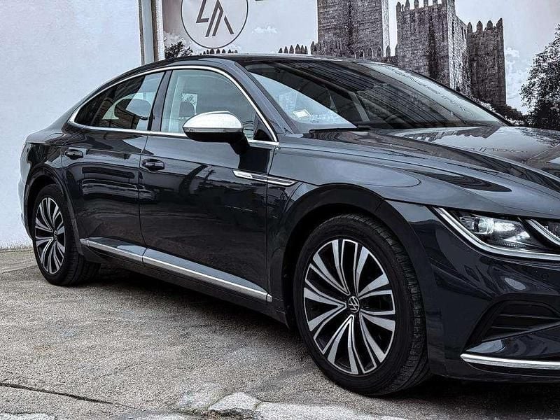 Usado VW Arteon 150 HP (110 kW) 2021 Preto