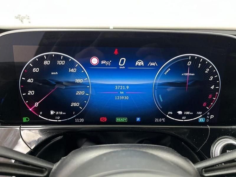 Usado Mercedes E300 AMG 313 HP (230 kW) 2024 Preto Sedan