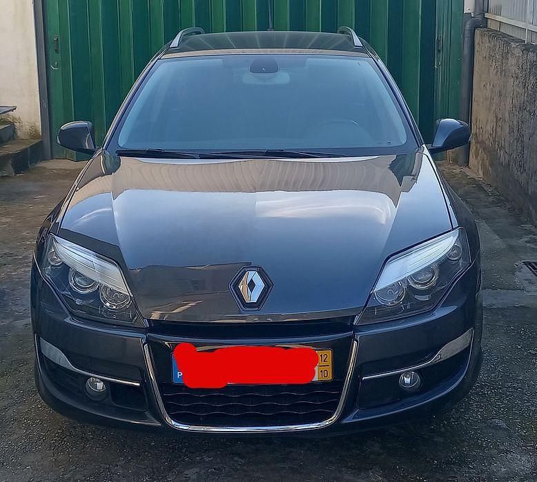 Usado 2012 Renault Laguna III Sedan | € 4.550 (Preço justo) - Imagem 1/4