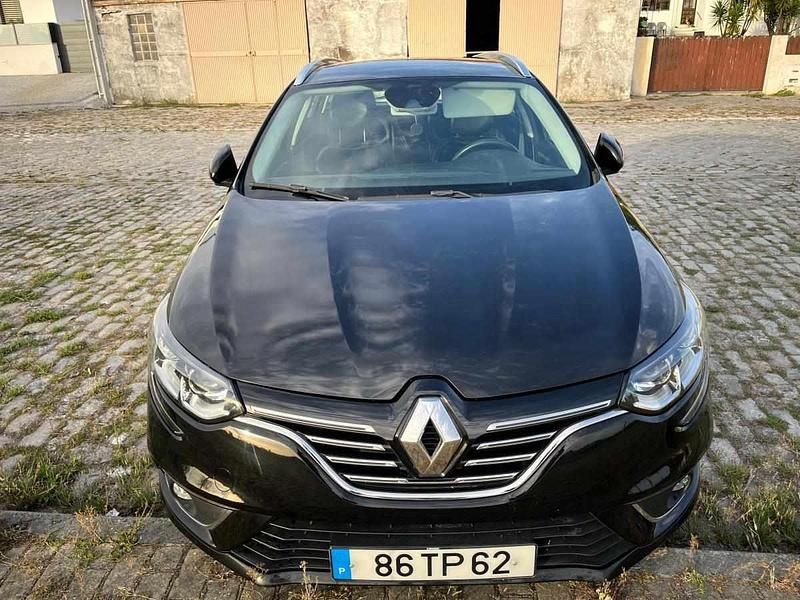 Preto Usado 2017 Renault Mégane IV Citadino | € 12.500 (Preço justo) - Imagem 1/4