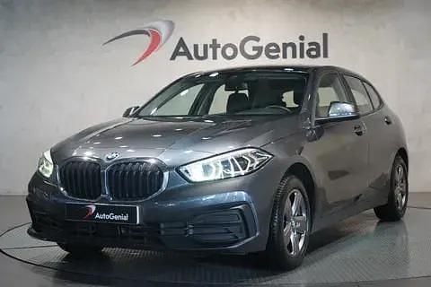 Usado BMW 116 Advantage 116 HP (85 kW) 2021 Cinza Citadino