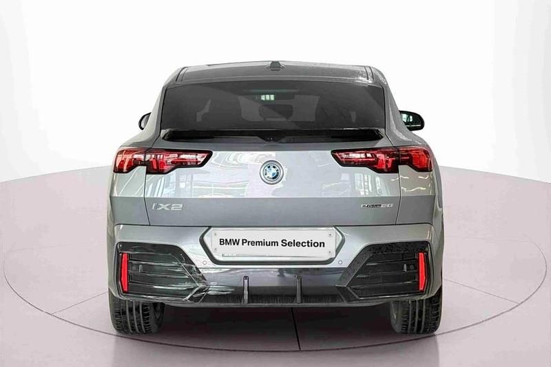 Usado BMW iX2 Comfort Edition 150 kW (204 HP) 2025 Cinzento SUV