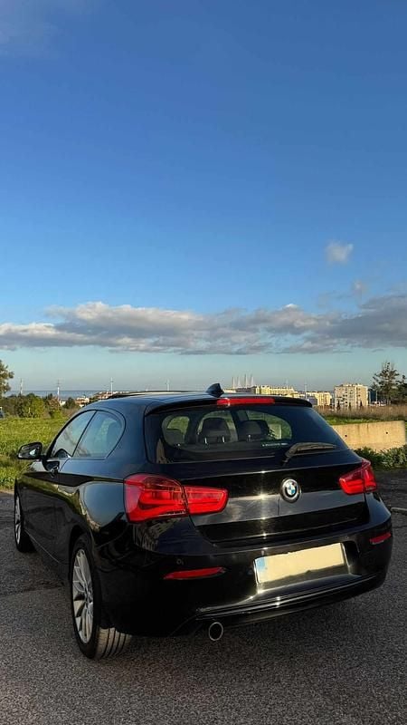 Usado BMW 116 116 HP (85 kW) 2015 Preto Citadino