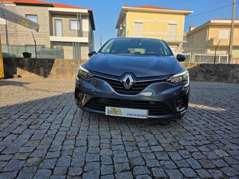 Cinzento Usado 2022 Renault Clio V Evolution | € 14.980 (Bom preço) - Imagem 1/4