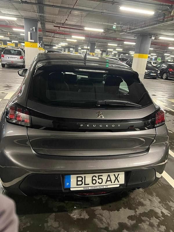 Usado Peugeot 208 75 HP (55 kW) 2020 Cinzento Citadino