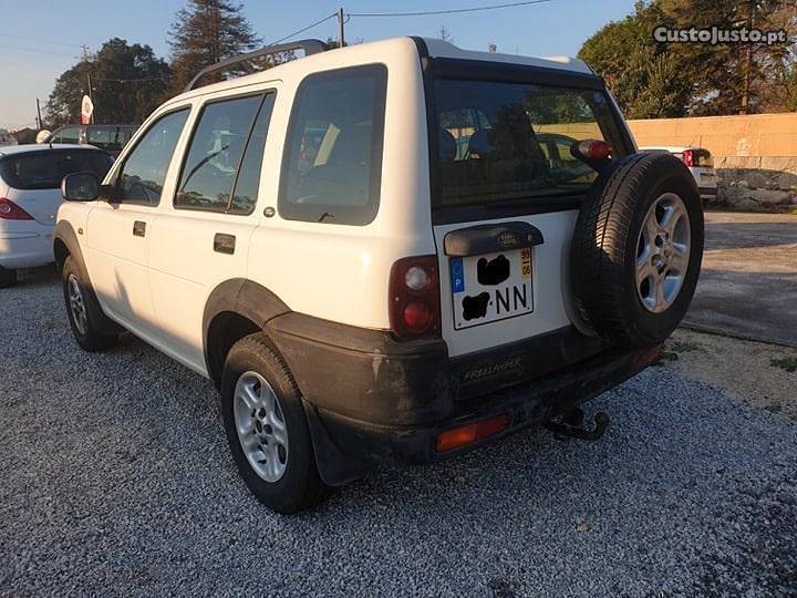 Vendido Land Rover Freelander 2.0 TDI Carros usados para