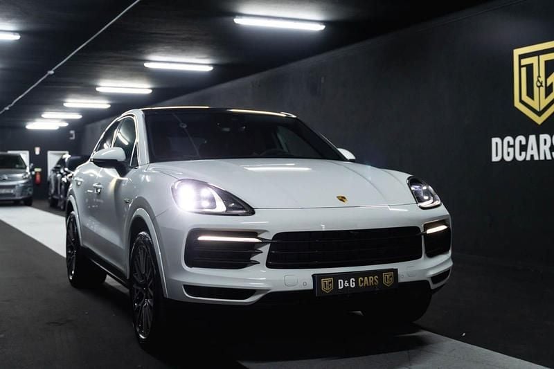 Branco Usado 2023 Porsche Cayenne SUV | € 114.900 (Preço elevado) - Imagem 1/4