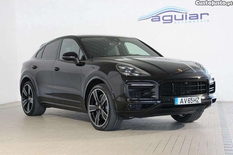 Preto Usado 2019 Porsche Cayenne SUV | € 78.900 - Imagem 1/1