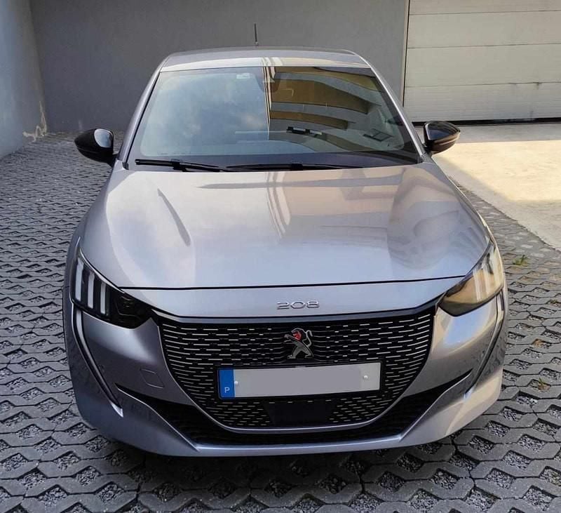 Cinzento Usado 2020 Peugeot e-208 Citadino | € 17.500 (Preço elevado) - Imagem 1/4