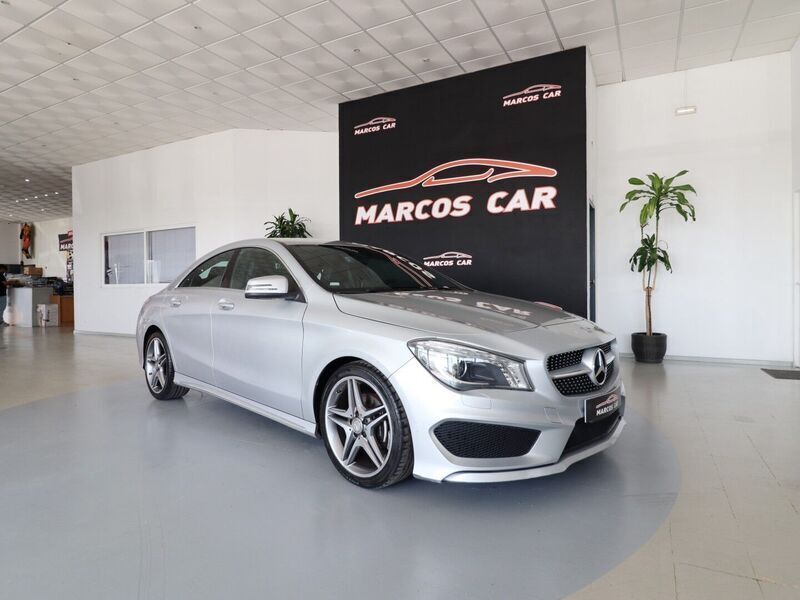 Cinza Usado 2015 Mercedes CLA180 AMG line Sedan | € 19.900 (Preço justo) - Imagem 1/4
