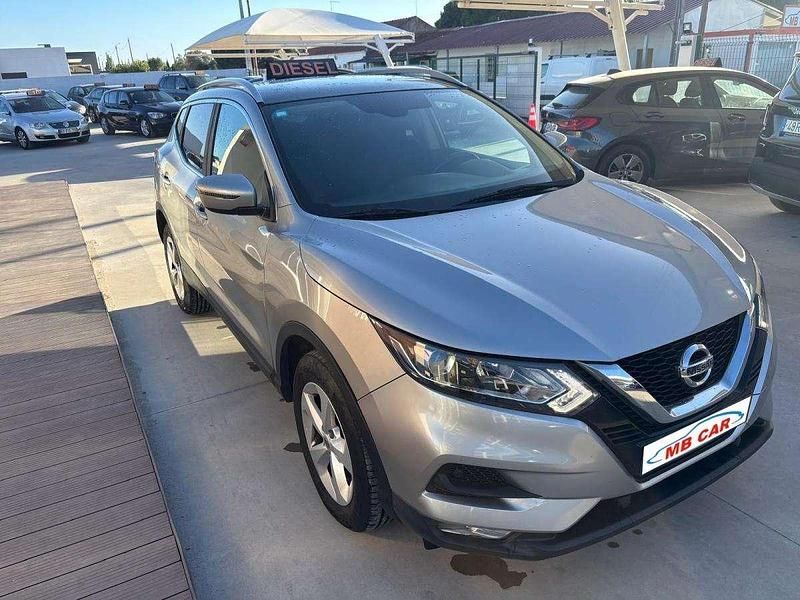 Usado Nissan Qashqai 110 HP (80 kW) 2018 Cinzento SUV