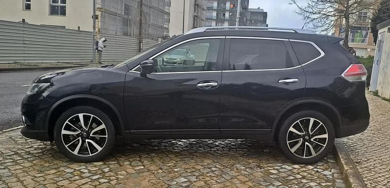 Usado Nissan X-Trail Tekna 130 HP (95 kW) 2017 Preto SUV