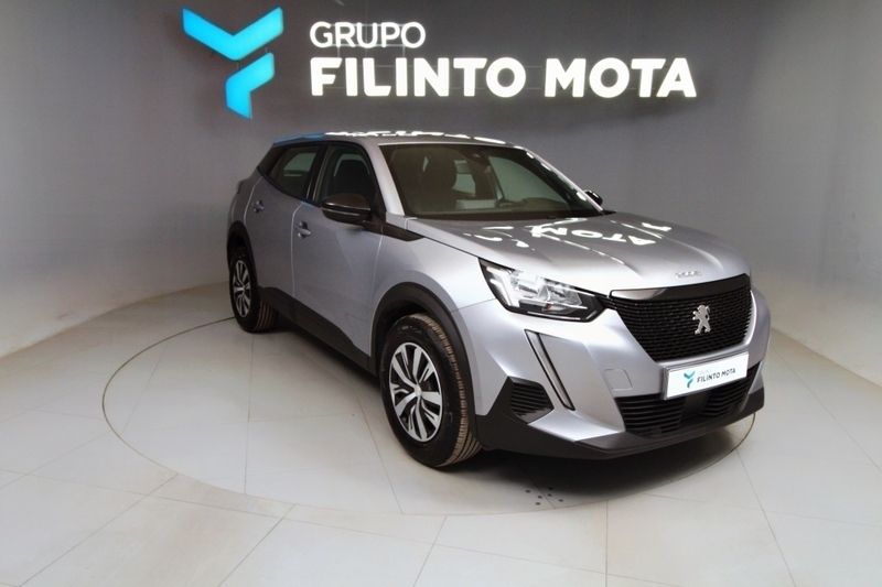 Cinzento Usado 2023 Peugeot 2008 Active SUV | € 18.540 (Preço justo) - Imagem 1/1