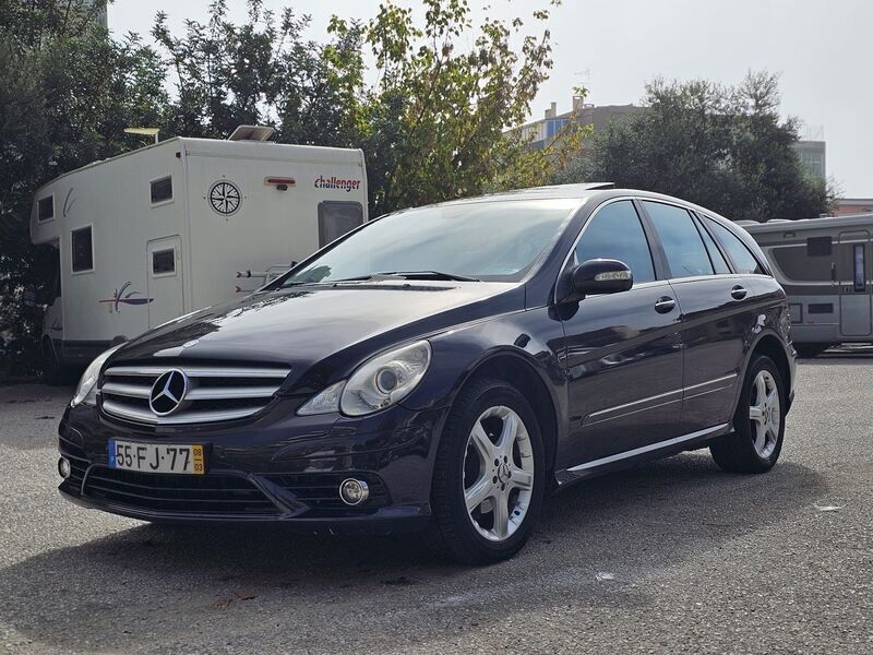 Preto Usado 2008 Mercedes R320 Monovolume | € 10.900 - Imagem 1/4