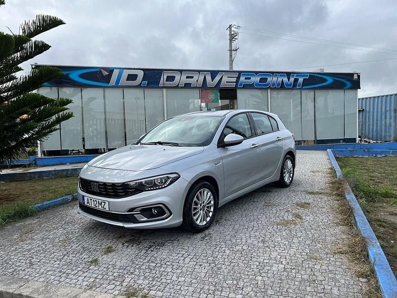 Cinza Usado 2022 Fiat Tipo City Life Sedan | € 16.900 (Preço justo) - Imagem 1/4