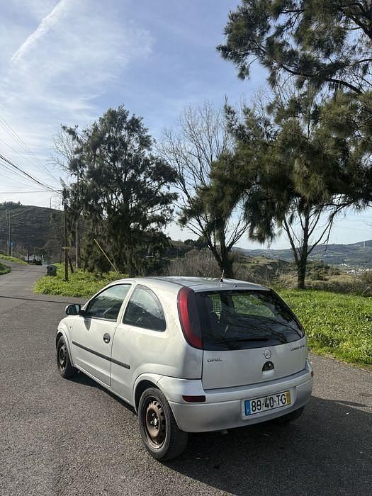 Usado Opel Corsa 65 HP (47 kW) 2002 Citadino