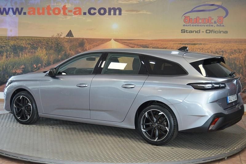 Usado Peugeot 308 Active 110 HP (80 kW) 2022 Cinza Carrinha