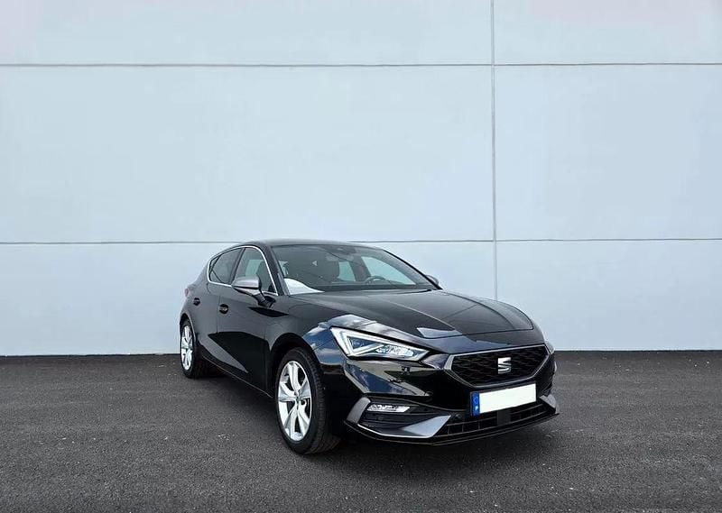 Preto Usado 2022 Seat Leon FR Citadino | € 19.800 (Preço justo) - Imagem 1/4