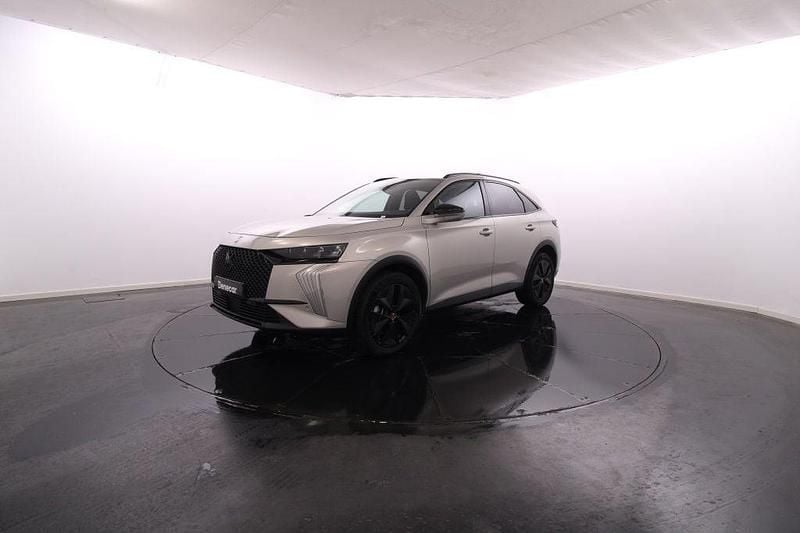 Usado DS Automobiles DS7 Crossback 131 HP (96 kW) 2024 Cinzento SUV
