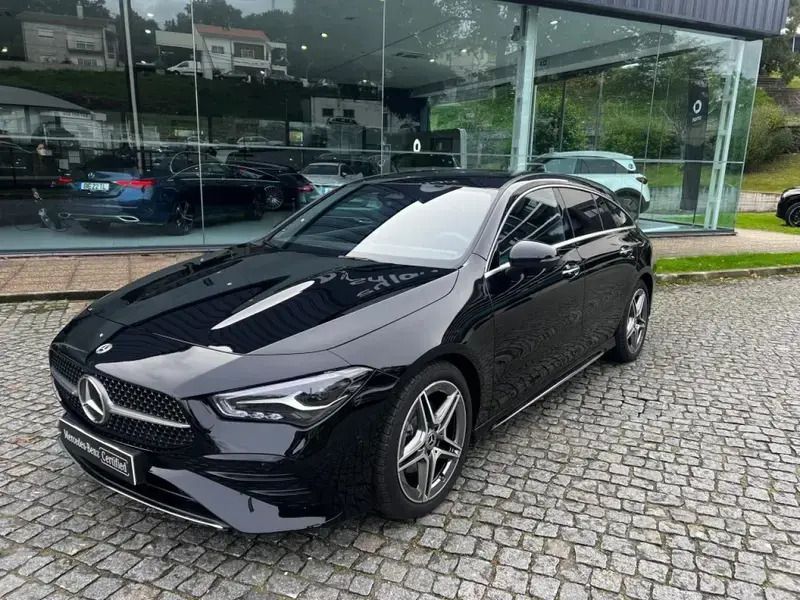 Preto cosmos Usado 2023 Mercedes CLA180 Shooting Brake AMG Carrinha | € 49.900 - Imagem 1/4