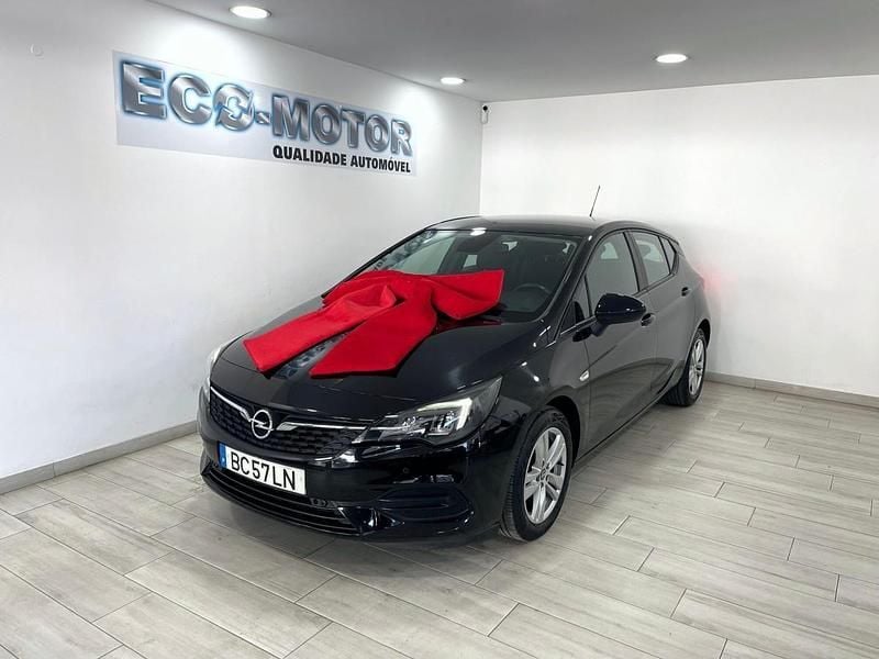 Usado Opel Astra Business Edition 130 HP (95 kW) 2021 Preto