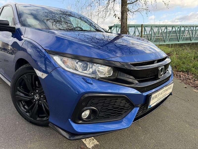 Usado Honda Civic Dynamic 126 HP (92 kW) 2020 Azul Sedan