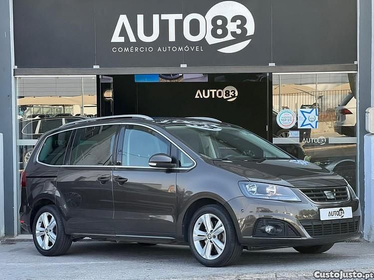 Castanho Usado 2018 Seat Alhambra Style Monovolume | € 24.990 - Imagem 1/1