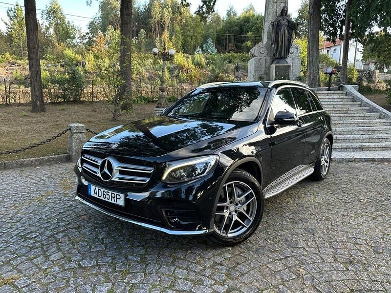 Preto Usado 2016 Mercedes GLC250 AMG line SUV | € 29.990 - Imagem 1/4