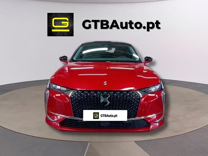 Vermelho Usado 2024 DS Automobiles DS7 Crossback Opera SUV | € 29.999 - Imagem 1/4