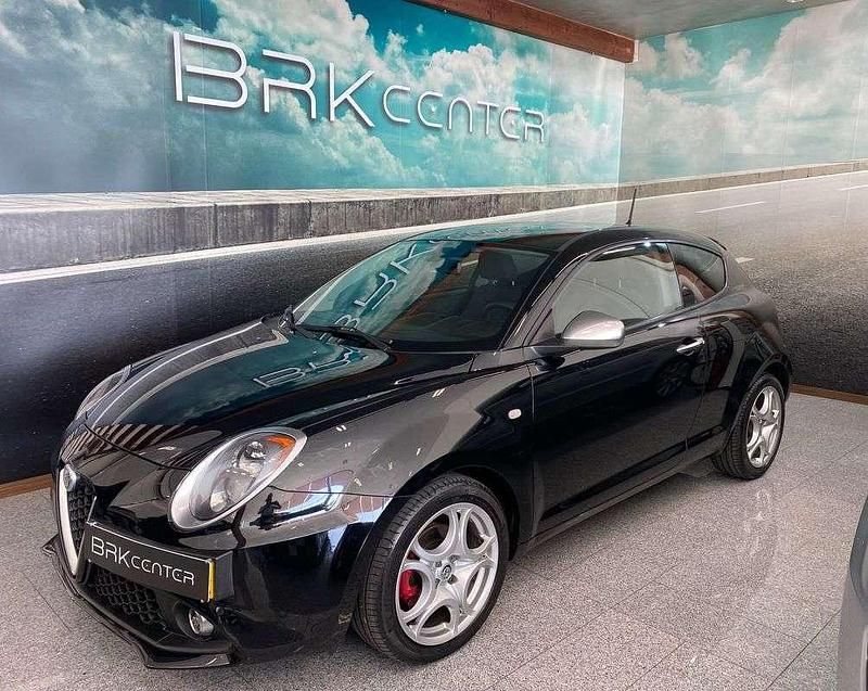 Preto Usado 2018 Alfa Romeo MiTo Citadino | € 11.900 (Preço justo) - Imagem 1/4