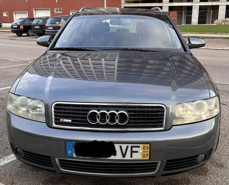 Usado 2003 Audi A4 Sedan | € 5.890 (Preço justo) - Imagem 1/4