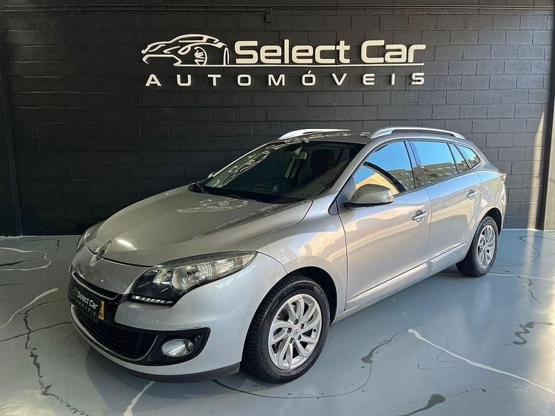Cinza Usado 2013 Renault Mégane GrandTour Dynamique Carrinha | € 7.950 (Preço justo) - Imagem 1/4