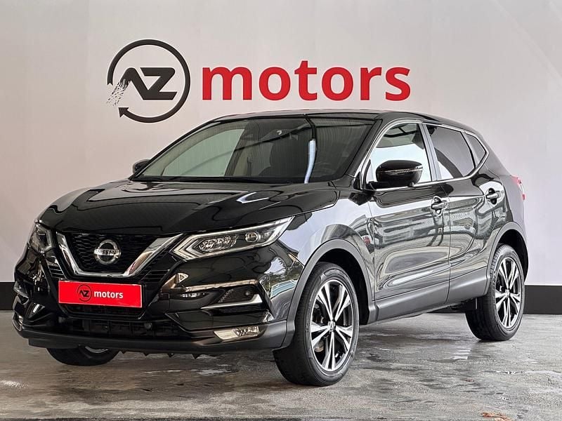 Preto Usado 2020 Nissan Qashqai N-Connecta SUV | € 19.990 (Preço justo) - Imagem 1/4