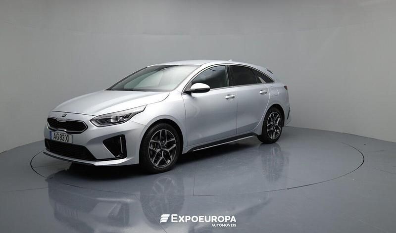 Prata Usado 2021 Kia ProCeed | € 21.990 (Caro) - Imagem 1/4