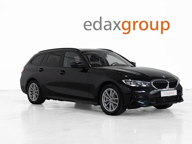 Preto Usado 2021 BMW 330 Comfort Edition Carrinha | € 28.490 (Preço justo) - Imagem 1/4