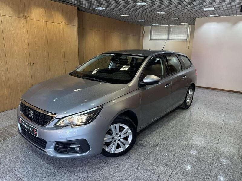 Cinzento Usado 2021 Peugeot 308 SW Carrinha | € 15.990 (Preço justo) - Imagem 1/4