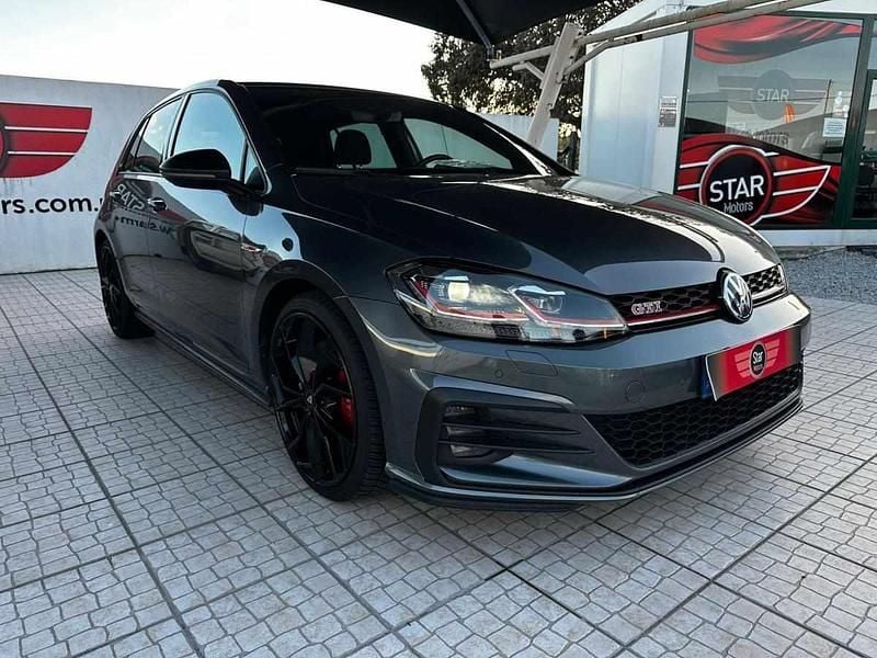 Usado VW Golf VII 245 HP (180 kW) 2019 Cinzento