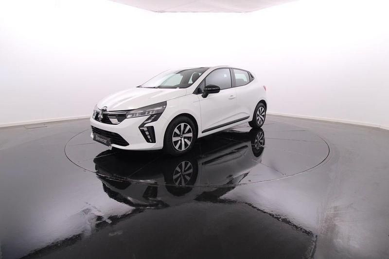 Usado Mitsubishi Colt 67 HP (49 kW) 2024 Branco Citadino