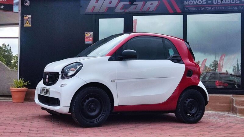 Branco Usado 2019 Smart ForTwo Electric Drive Coupé | € 13.990 (Preço elevado) - Imagem 1/4