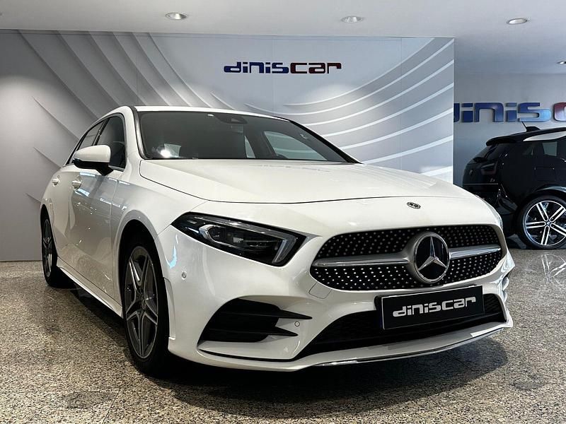 Branco Usado 2020 Mercedes A180 AMG line | € 22.900 (Preço justo) - Imagem 1/4