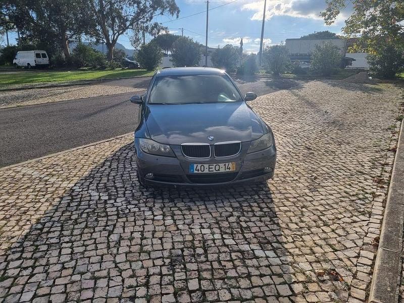 Usado 2002 BMW 320 Sport Line Sedan | € 7.500 - Imagem 1/4