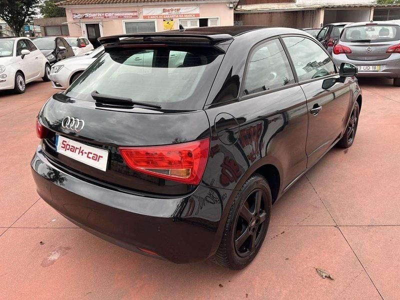 Usado Audi A1 86 HP (63 kW) 2012 Preto Citadino