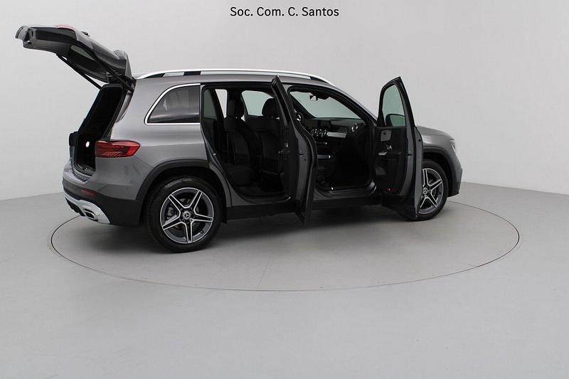 Usado Mercedes GLB180 AMG 116 HP (85 kW) 2025 Cinza SUV