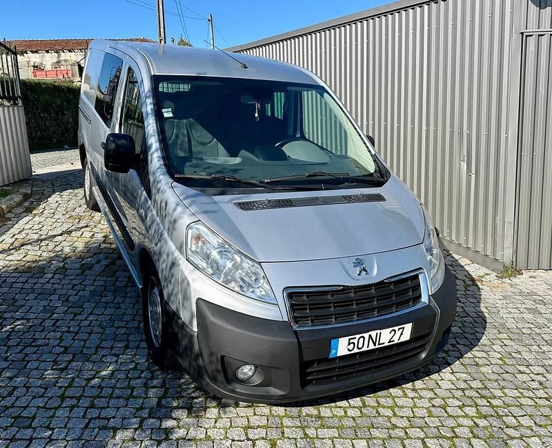 Cinza Usado 2013 Peugeot Expert Van | € 12.990 - Imagem 1/4