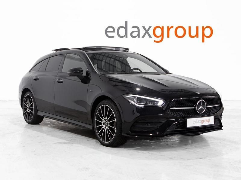 Preto Usado 2021 Mercedes CLA250 Shooting Brake AMG line Carrinha | € 33.490 - Imagem 1/4