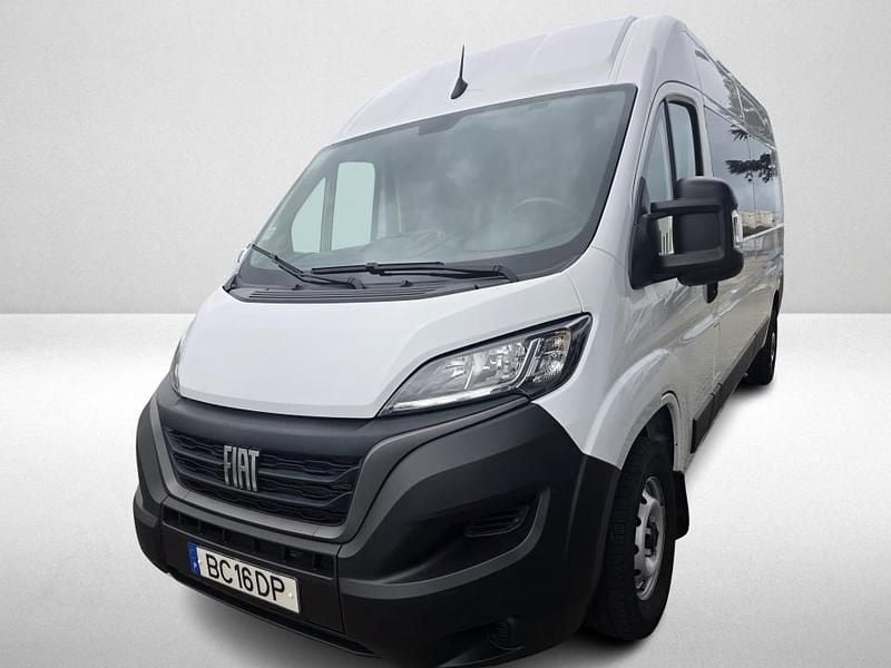 Branco Usado 2023 Fiat Ducato Van | € 31.990 (Caro) - Imagem 1/4